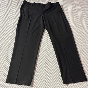 Izod Men's Black Golf Dress Pants